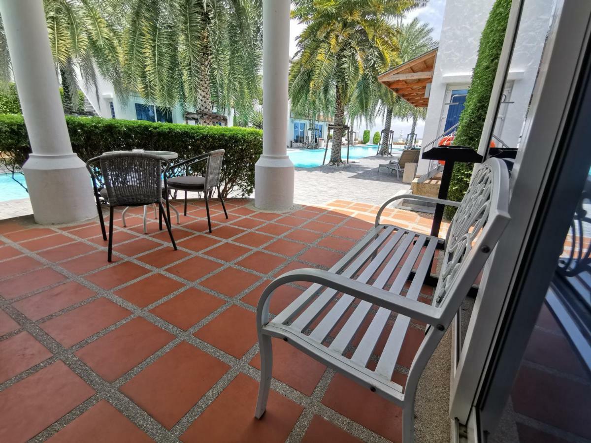 The Verona Villa Hua Hin Exterior photo